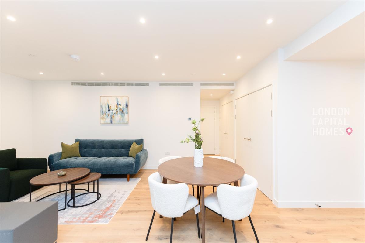 2 bed property in Sutherland Apartments, Alba Square, London